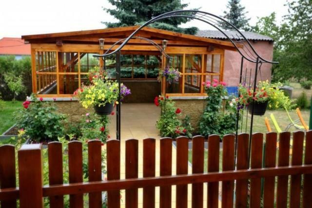 Penzion Tri Koruny - Budova Valerie Havraníky Exterior foto